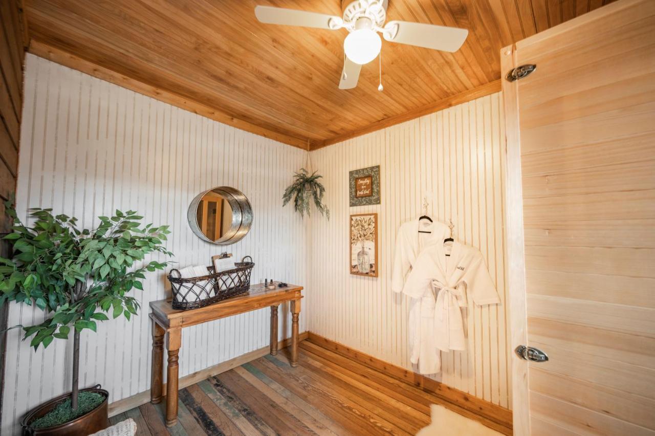 City On A Hill At Spring Creek フレデリックスバーグ エクステリア 写真